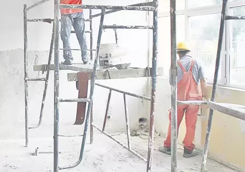 Muncim cel mai mult din Europa