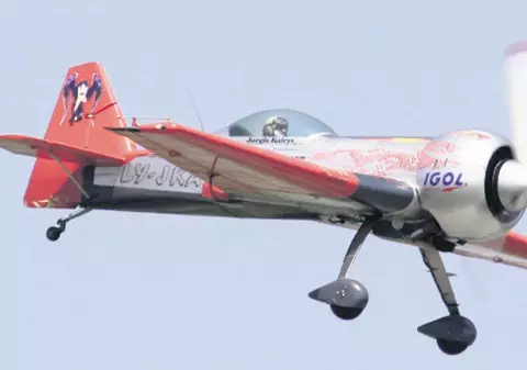 Miting aviatic în staţiunea Mamaia