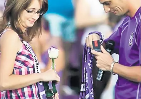 A spus "Da" pe stadion, la pauza meciului Timişoara - CFR Cluj