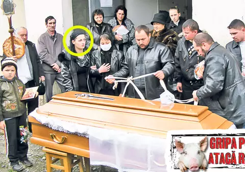 Familia primului român ucis de gripa porcină: «Ne priveau ca pe nişte ciumaţi»