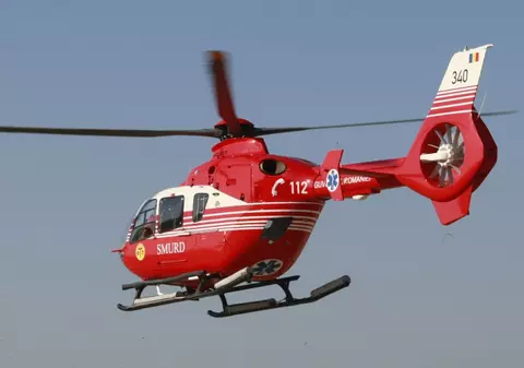 O maratonistă care participa la cursa 2X2 a fost rănită în Munții Făgăraș. Victima a fost preluată de un elicopter SMURD