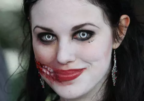 O universitate americană introduce un curs despre zombie