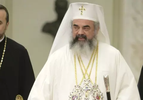 Patriarhul Daniel: Religia la şcoală e o investiţie pe termen mediu, lung şi veşnic