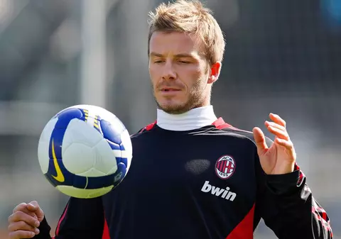 David Beckham, din nou pe teren