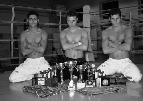 Luptatorii Krav Maga se bat pe muzica celor de la NaKaMa şi Honey