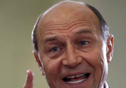 Traian Băsescu la Bruxelles: ”Rromii sunt cetăţeni UE şi trebuie să se bucure de aceleaşi drepturi” 