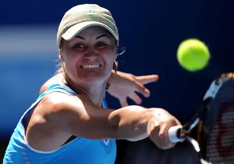 Monica Niculescu a învins-o pe Dulgheru şi este în semifinale la Taskent