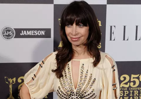 Illeana Douglas cere ajutorul poliţiei: O nebună ameninţă că o va distruge