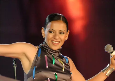 Ele sunt vedetele care vor să se stabilească în România