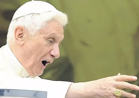 Cornel Sorian, fost membru al trupei Stigma, cântă rap pentru Papă