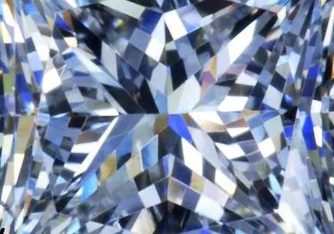 S-a descoperit o stea de diamant