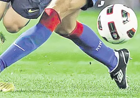 Lionel Messi a suferit o accidentare cumplită în timpul meciului Atletico - Barcelona