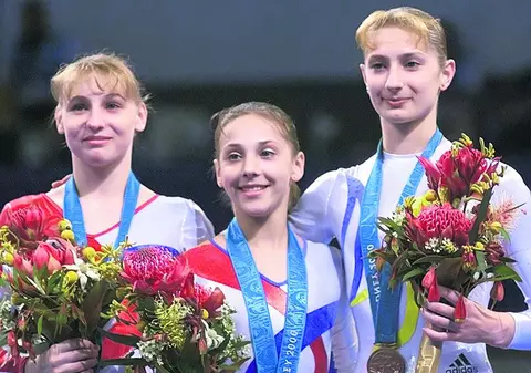 Gimnastică. Maria Olaru le răspunde așezat colegelor de generație: ”Mă așteptam să duc această luptă de una singură”. Cati Szabo: ”Mai luam câte un adidas în fund!”