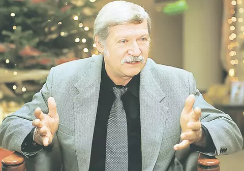 Bela Karolyi face sală de 1.000.000 $