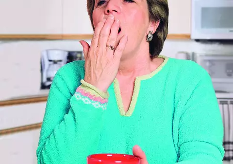 Eşti mereu somnoroasă? Te apropii de menopauză!