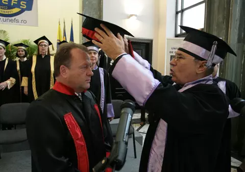 Marius Vizer ar putea preda judo de la catedră