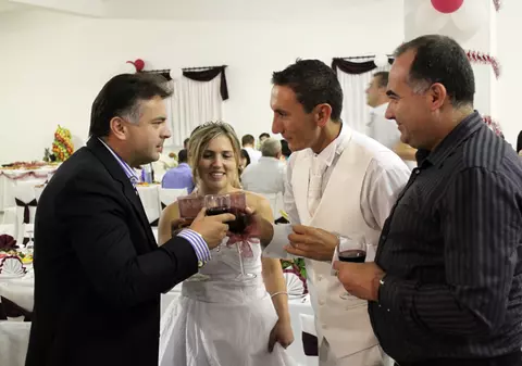 William Brînză, o sută de audienţe la o nuntă