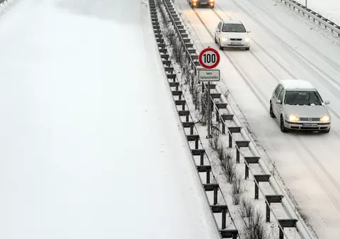 Anvelopele de iarnă vor fi obligatorii pe autostrăzile din Germania în sezonul rece