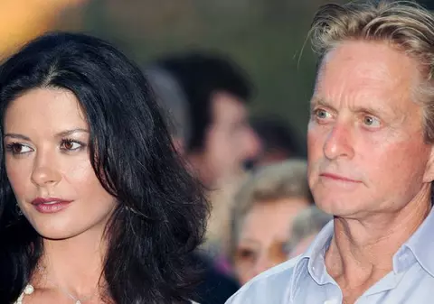 Catherine Zeta Jones a refuzat un rol ca să fie aproape de Michael Douglas