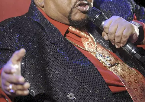Cântăreţul de soul Solomon Burke a murit pe aeroportul din Amsterdam