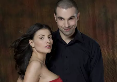 Ioana Ginghină menţine aprinsă flacăra pasiunii în căsnicie cu afrodiziace