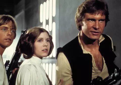 Vedeta "Star Wars" Carrie Fischer, la terapie intensivă