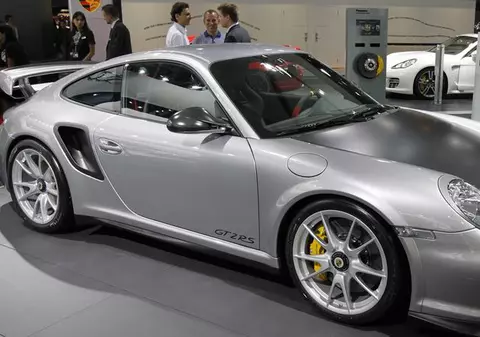 Unde-i criza? Porsche a vândut toate exemplarele 911 GT2 RS în trei luni