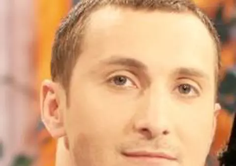 Video | Dani Oţil dansează pe maneaua "Of...viaţa mea"