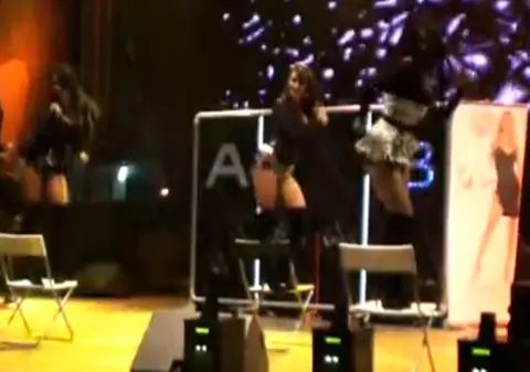 Video | Andreea Bălan a lansat trupa de dansatoare "Andreea’s Dolls” 