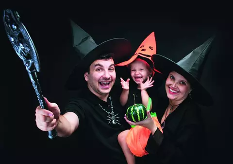 Peştii se pregătesc de Halloween