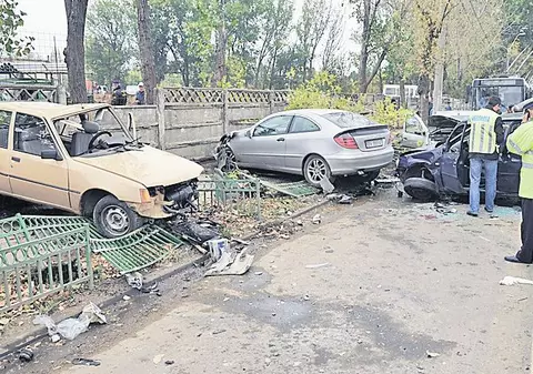 2 morţi şi 19 răniţi în două accidente rutiere