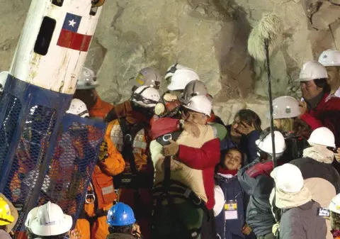 Minerii scoşi din iad vor primi câte 1.000.000 $