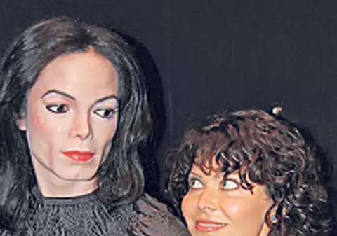 Miki, «înfiorată» de Michael Jackson