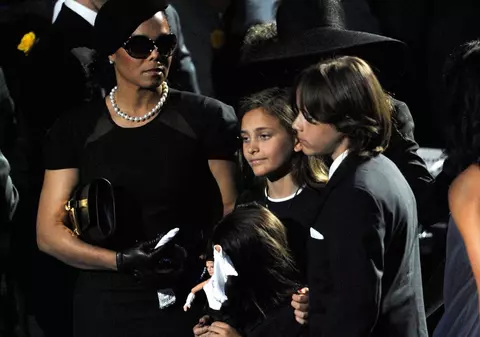 Primul interviu cu copiii lui Michael Jackson, la Oprah
