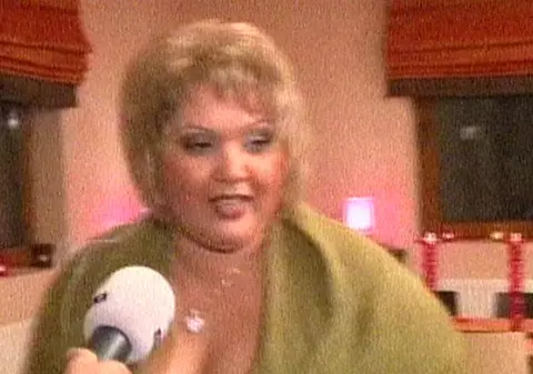 Minodora are un nou look