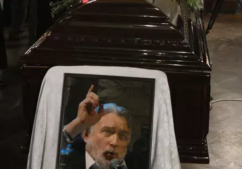 Moartea lui Adrian Păunescu a ajuns în presa internaţională