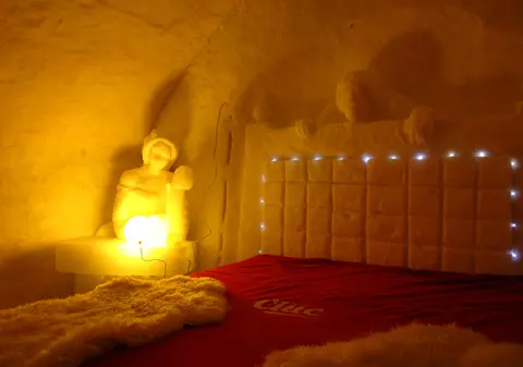 Aşa vor arăta camerele din hotelul de gheaţă de la Bâlea