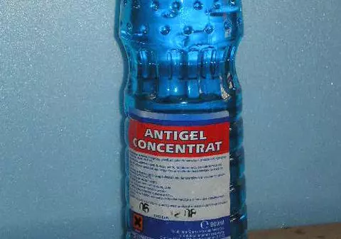 A murit după ce a confundat alcoolul cu antigelul