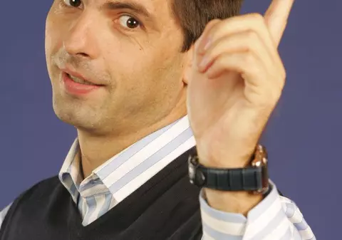 Dan Negru primeşte 10.000 de euro ca să prezinte Revelionul la Chişinău