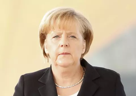 Merkel: "Apropierea dintre NATO şi Rusia e istorică"
