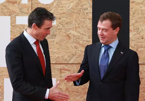 Rusia acceptă cooperarea cu NATO pentru scutul antirachetă