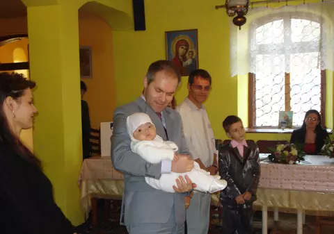 Ministrul educaţiei Daniel Funeriu în rol de naş