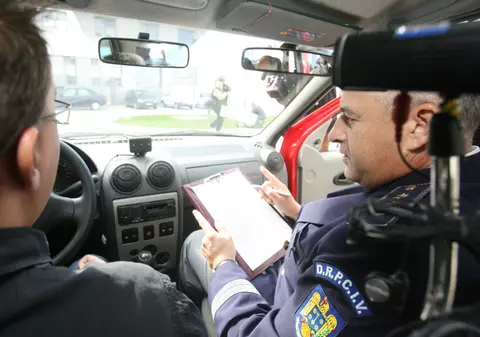 N-ai şcoală? Nu primeşti permis auto!