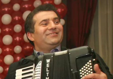 Fiica din flori a lui Ioniţă din Clejani intră în greva foamei