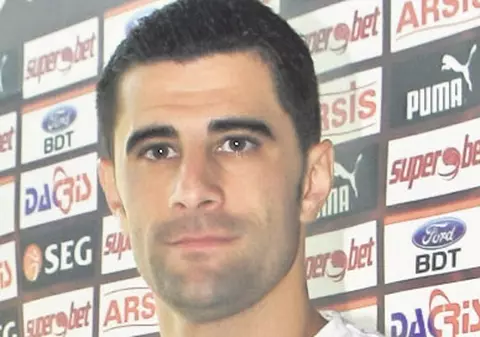 La şcoala de fotbal din Piteşti a rapidistului Dani Coman, puştii nu plătesc nici un leu