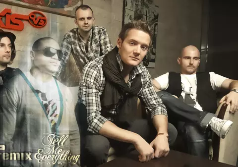 Audio | Voxis lansează “Tell Me Everything”, LLP Remix