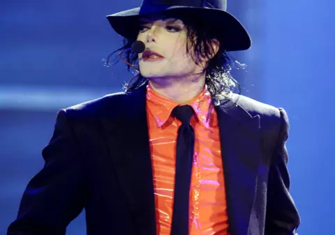 Video | Vezi teaserul melodiei “Hold My Hand” a lui Michael Jackson 