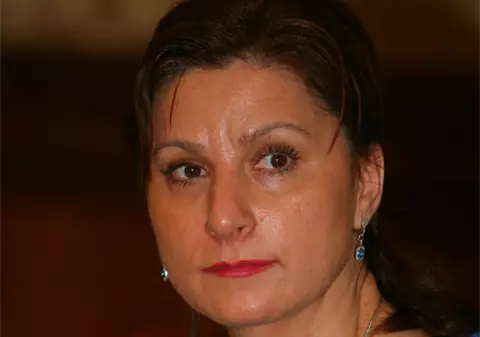 Fiul senatoarei Sorina Plăcintă, reţinut pentru 24 de ore de procurori