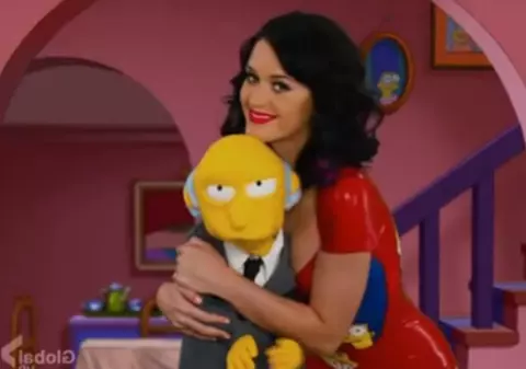 Video | Katy Perry şi păpuşile Simpsons cântă împreună de sărbători 