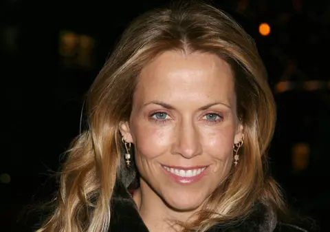 Sheryl Crow îşi lansează carte de bucate sănătoase
